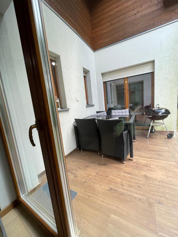 Apartament Przy Lesie Chojno-Blota Wielkie Ngoại thất bức ảnh